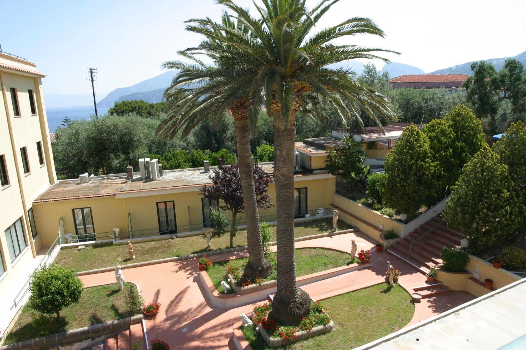 Hotel Villa Igea Sorrento Exterior photo